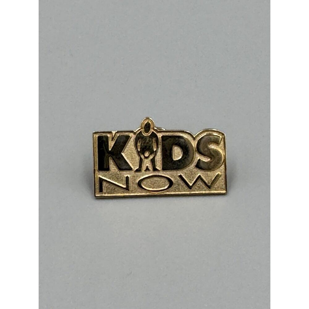 Vintage Gold Colored Kids Now Lapel Pin Brooch‎